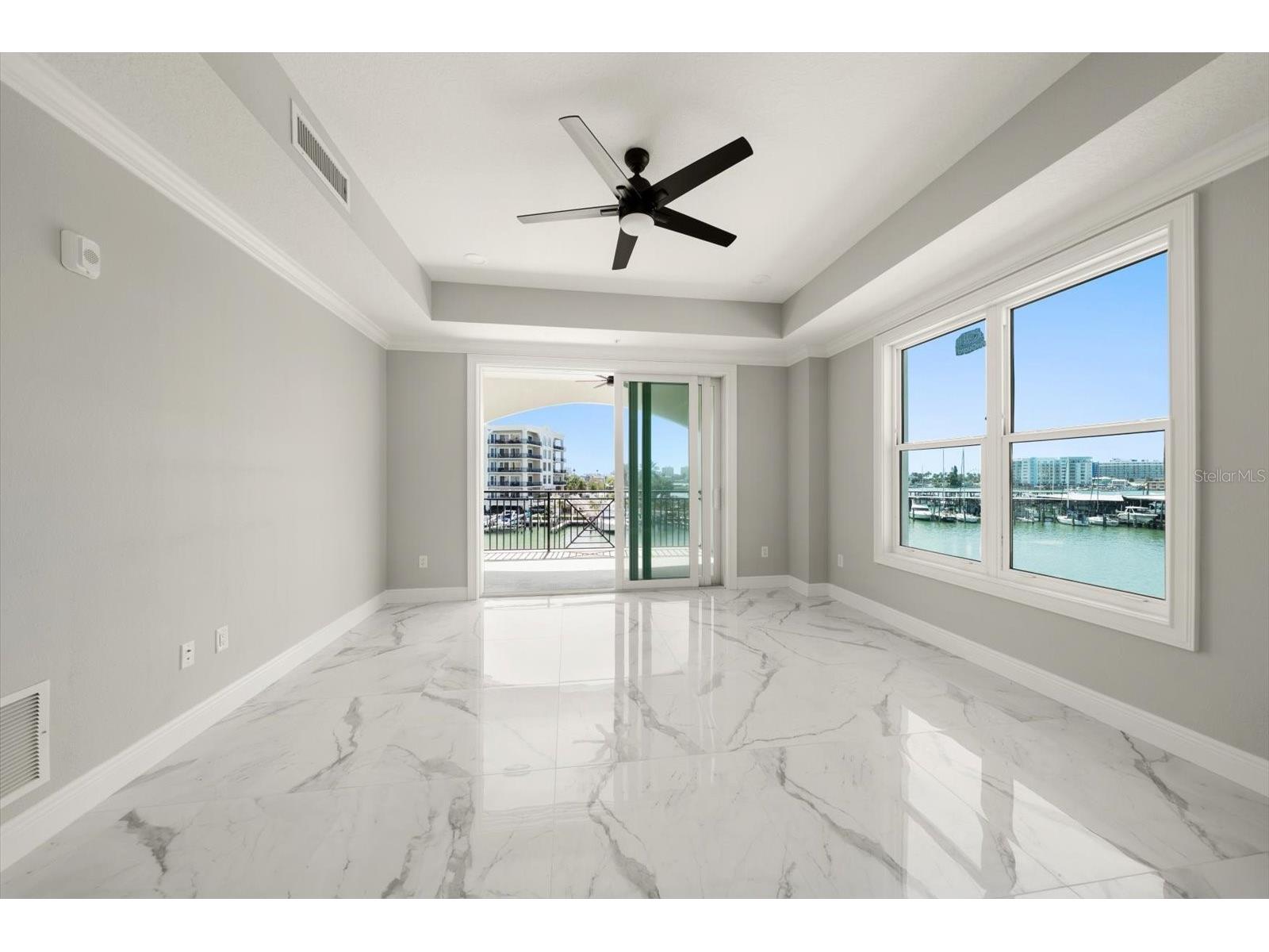 211 Dolphin Point #303 Clearwater FL 33767 TB8485711 image8