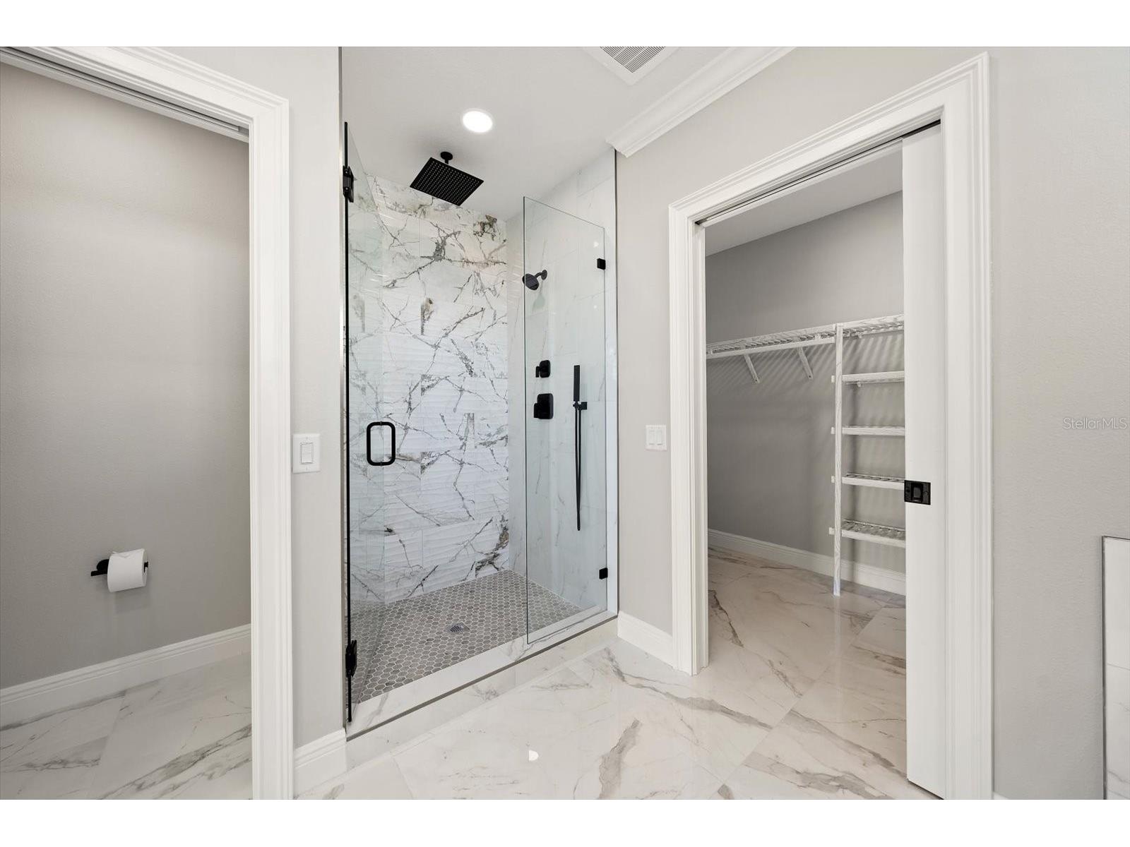 211 Dolphin Point #401 Clearwater Beach FL 33767 TB8485717 image13