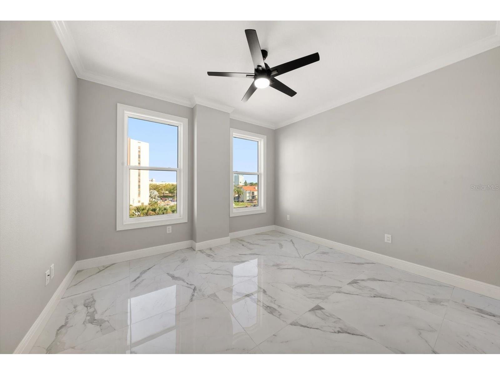 211 Dolphin Point #401 Clearwater Beach FL 33767 TB8485717 image18