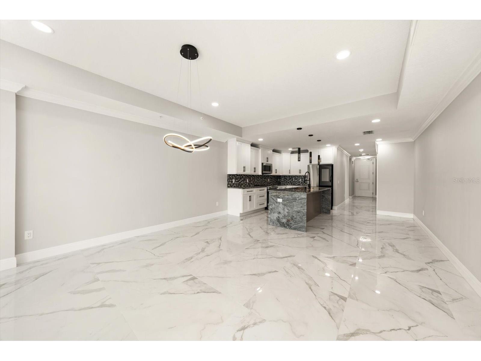 211 Dolphin Point #401 Clearwater Beach FL 33767 TB8485717 image23