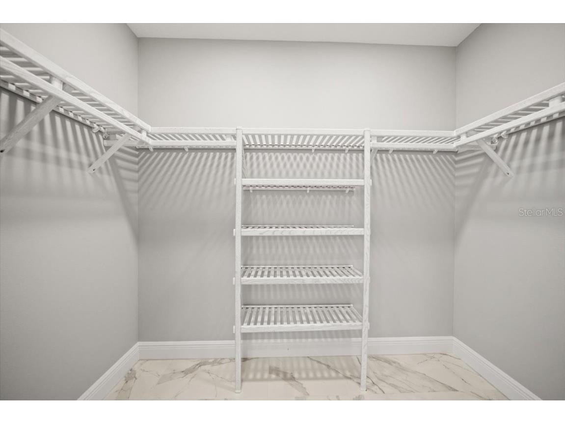 211 Dolphin Point #403 Clearwater Beach FL 33767 TB8459331 image16