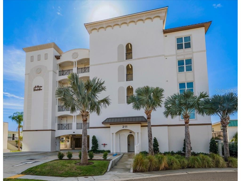 211 Dolphin Point #403 Clearwater Beach FL 33767 TB8459331 image24