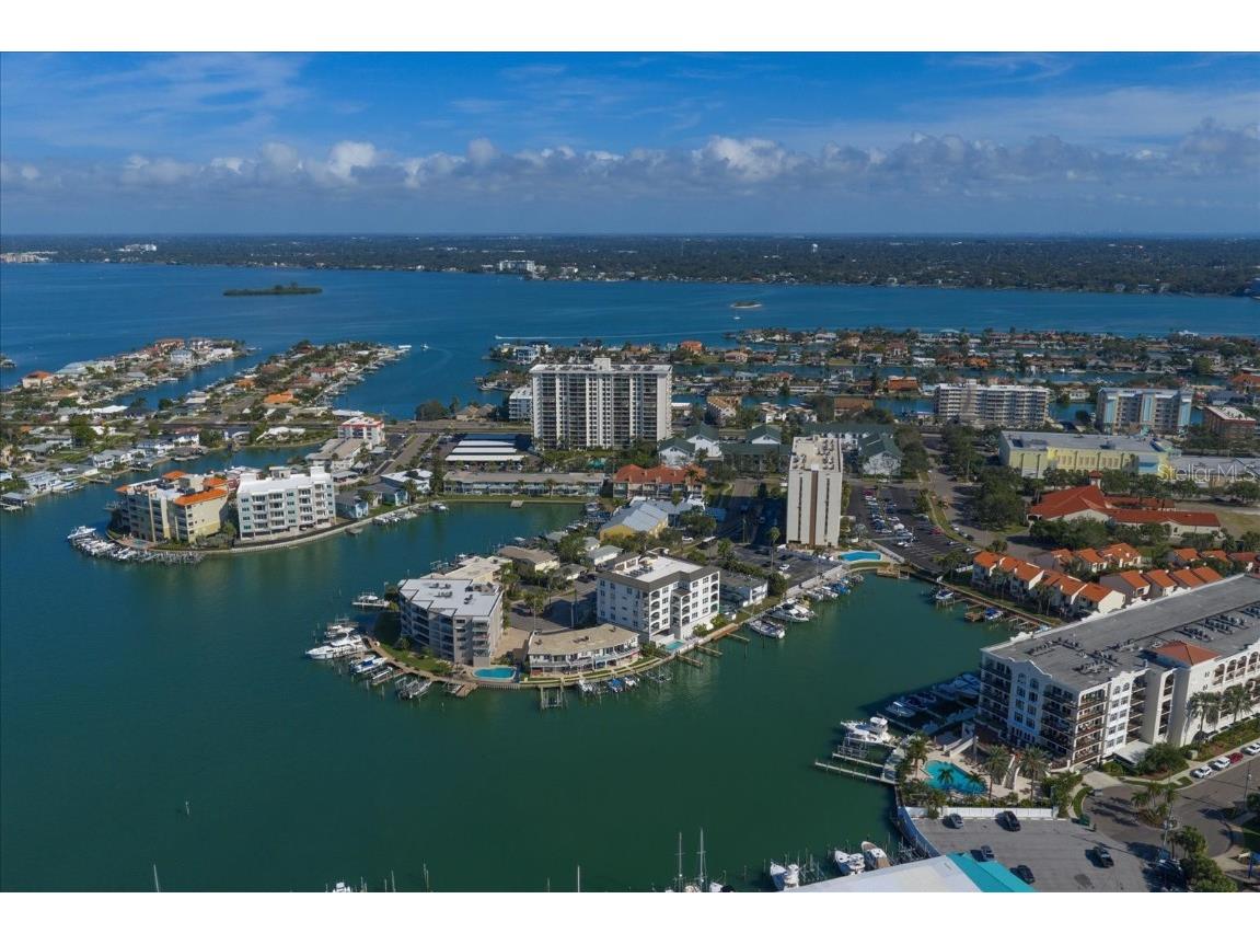 211 Dolphin Point #403 Clearwater Beach FL 33767 TB8459331 image30