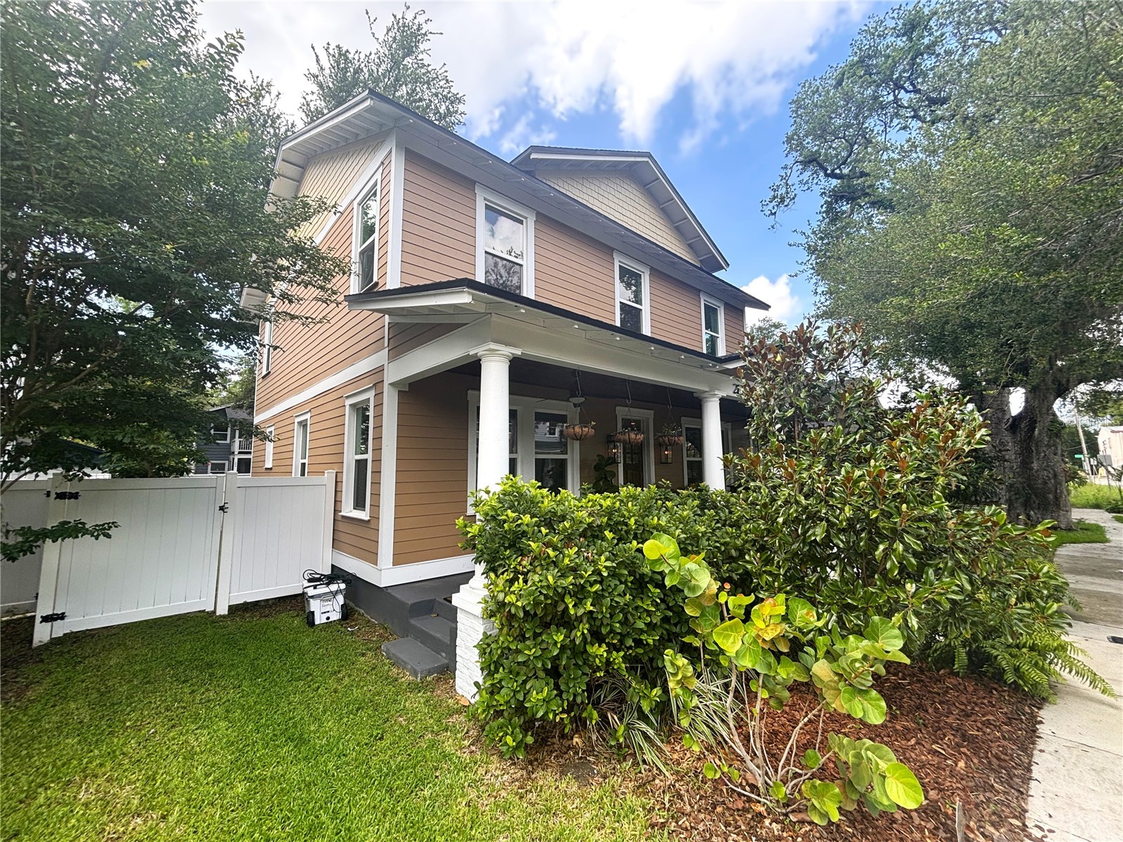 211 E Adalee Street Tampa FL 33603 O6411943 image2