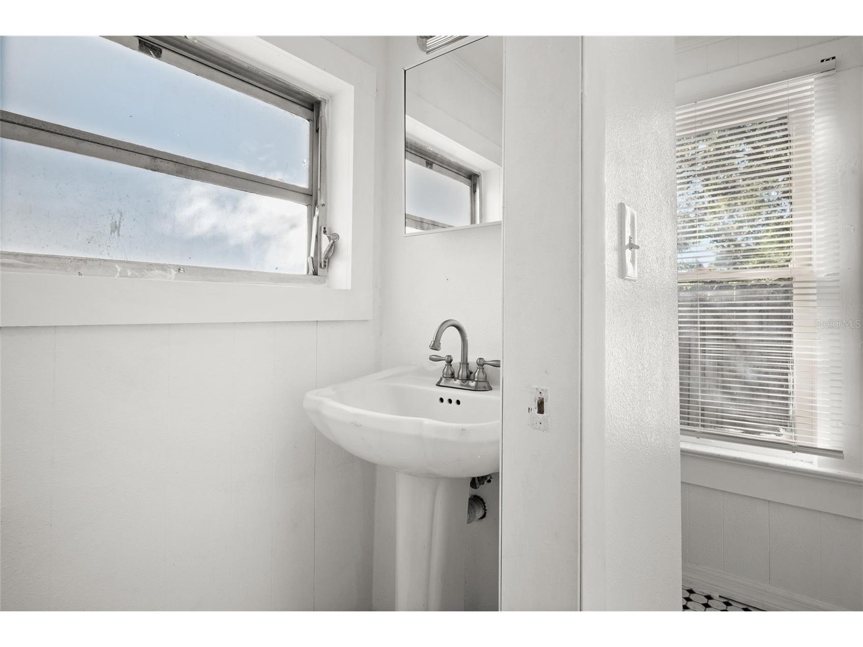 211 E Cluster Avenue Tampa FL 33604 TB8466373 image15