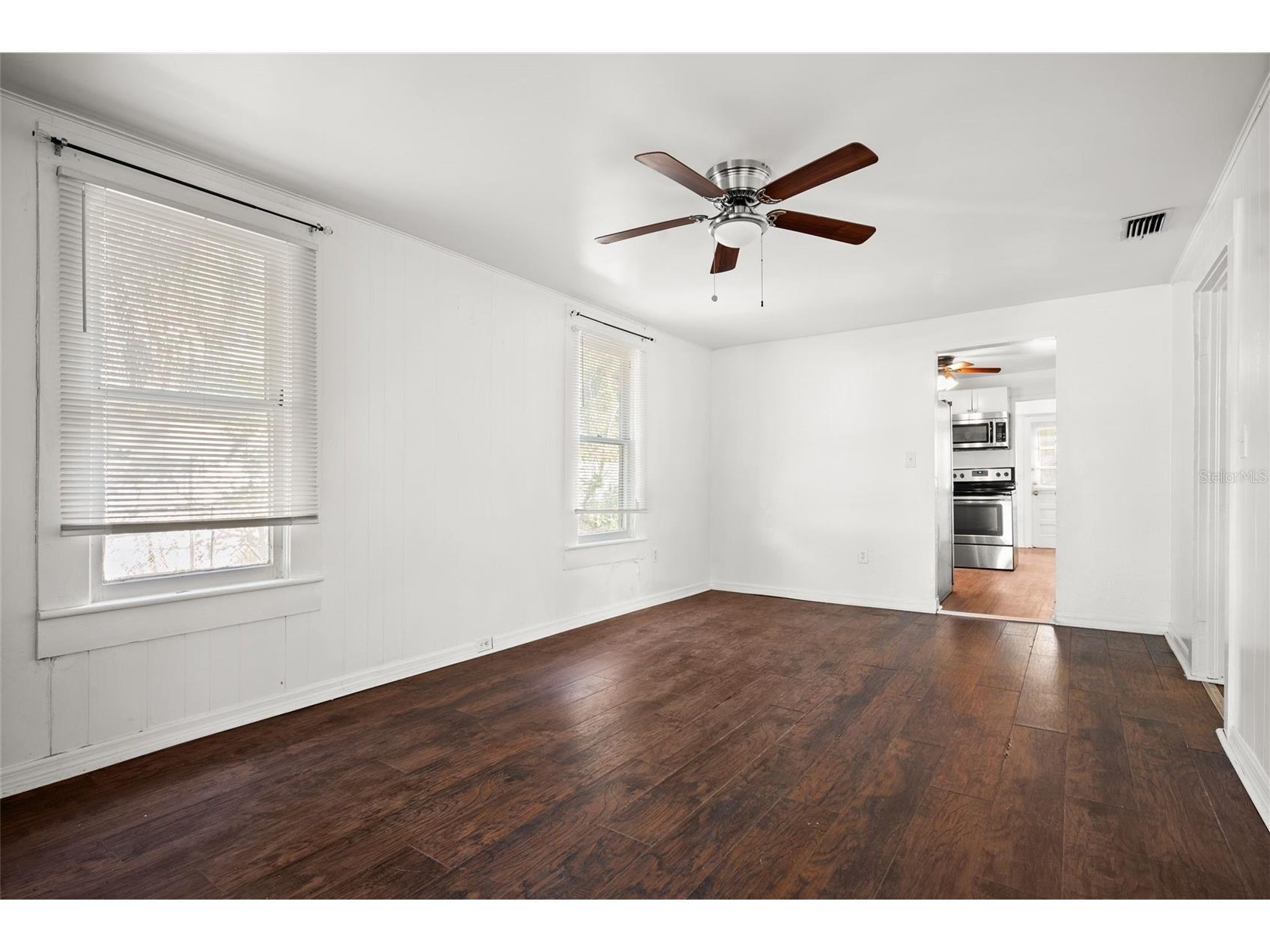 211 E Cluster Avenue Tampa FL 33604 TB8466373 image6