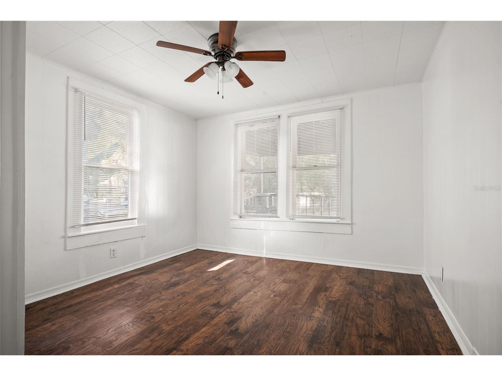 211 E Cluster Avenue Tampa FL 33604 TB8466373 image8