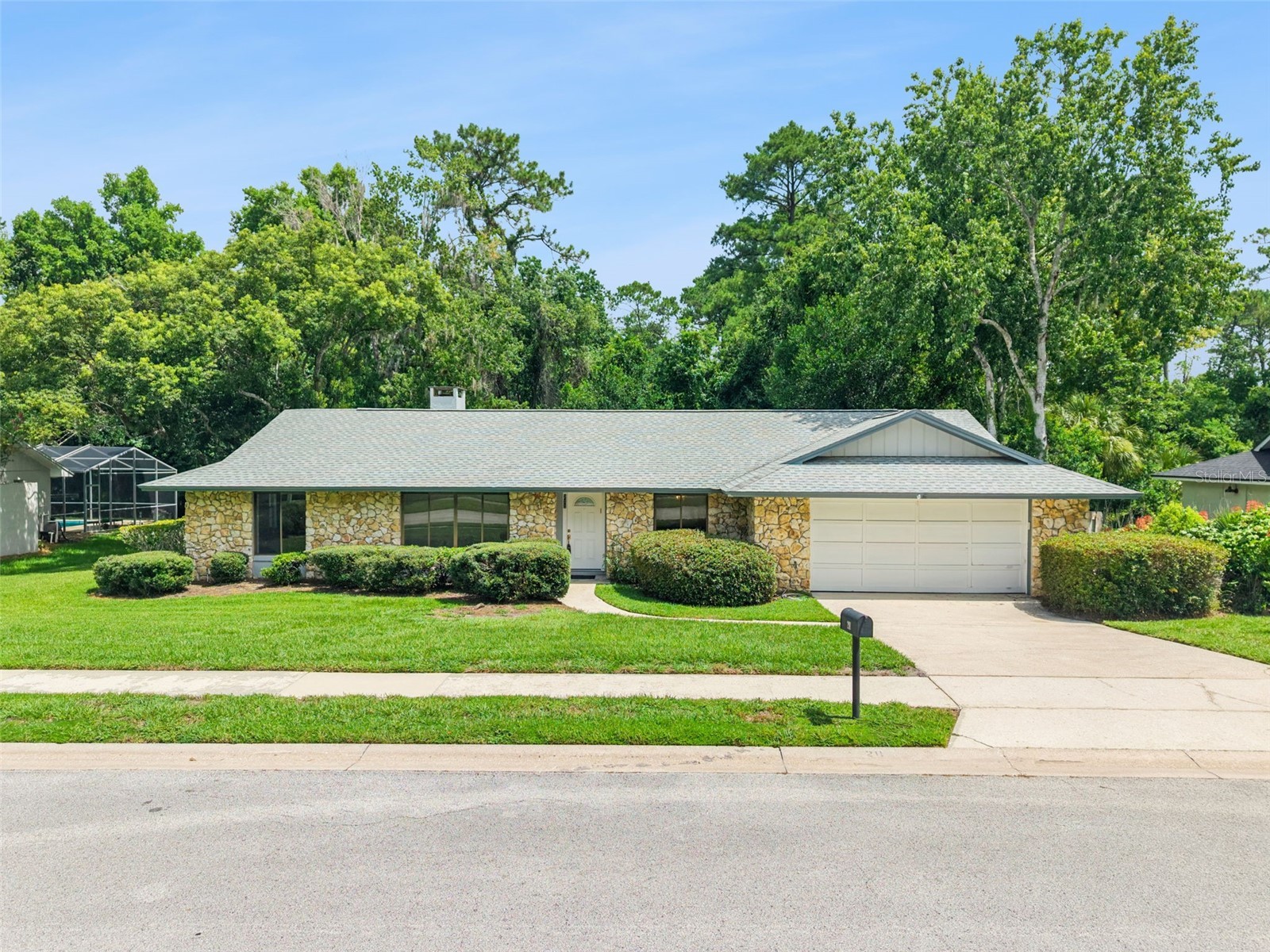 211 Hickory Drive Longwood FL 32779 - LAKE BRANTLEY O6424518 image1