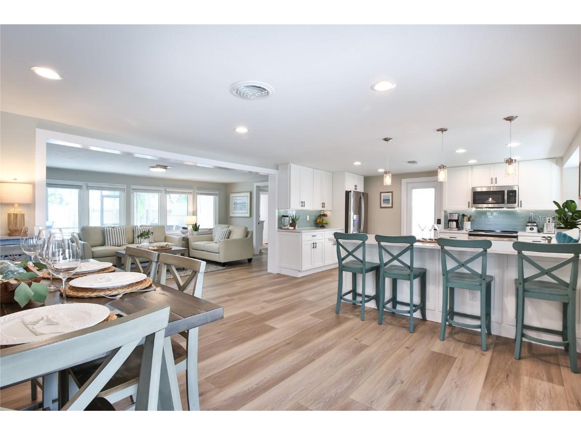 211 Island Circle Sarasota FL 34242 A4658382 image13