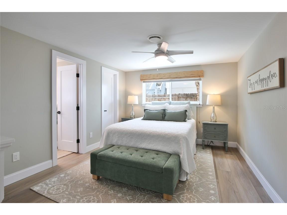 211 Island Circle Sarasota FL 34242 A4658382 image19