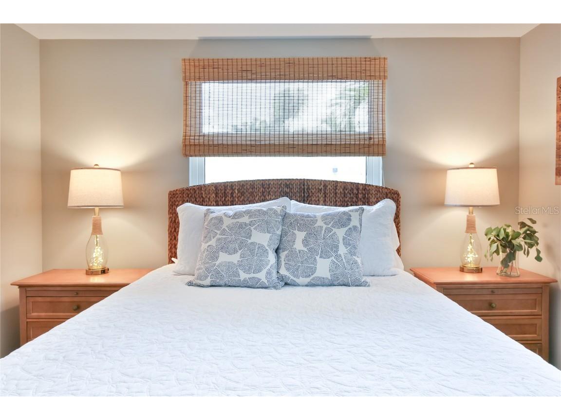 211 Island Circle Sarasota FL 34242 A4658382 image22