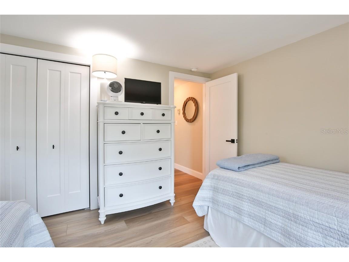 211 Island Circle Sarasota FL 34242 A4658382 image27