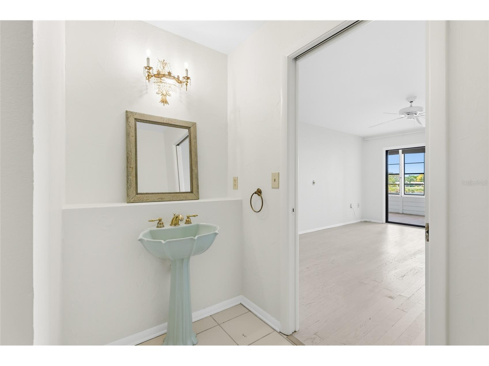 211 Lakewood Drive #211 Bradenton FL 34210 A4687200 image10