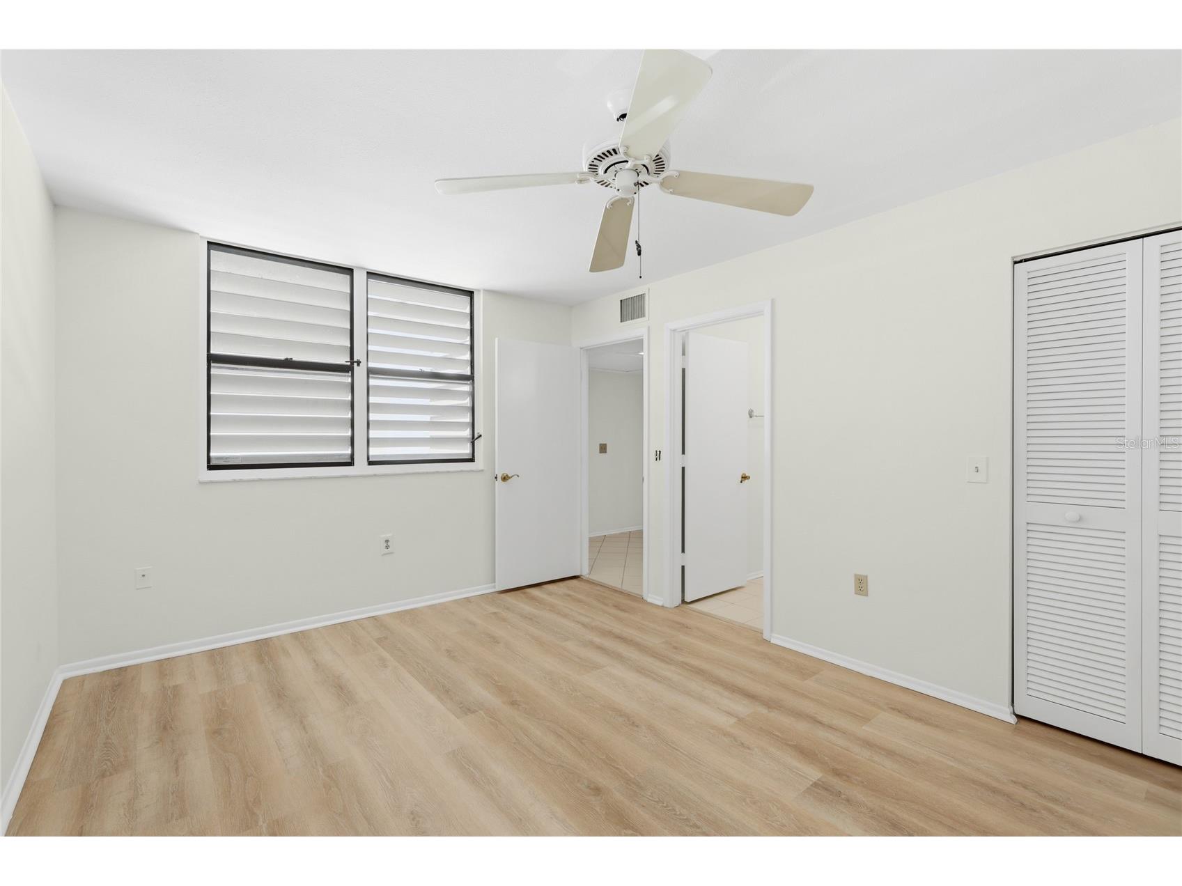 211 Lakewood Drive #211 Bradenton FL 34210 A4687200 image12