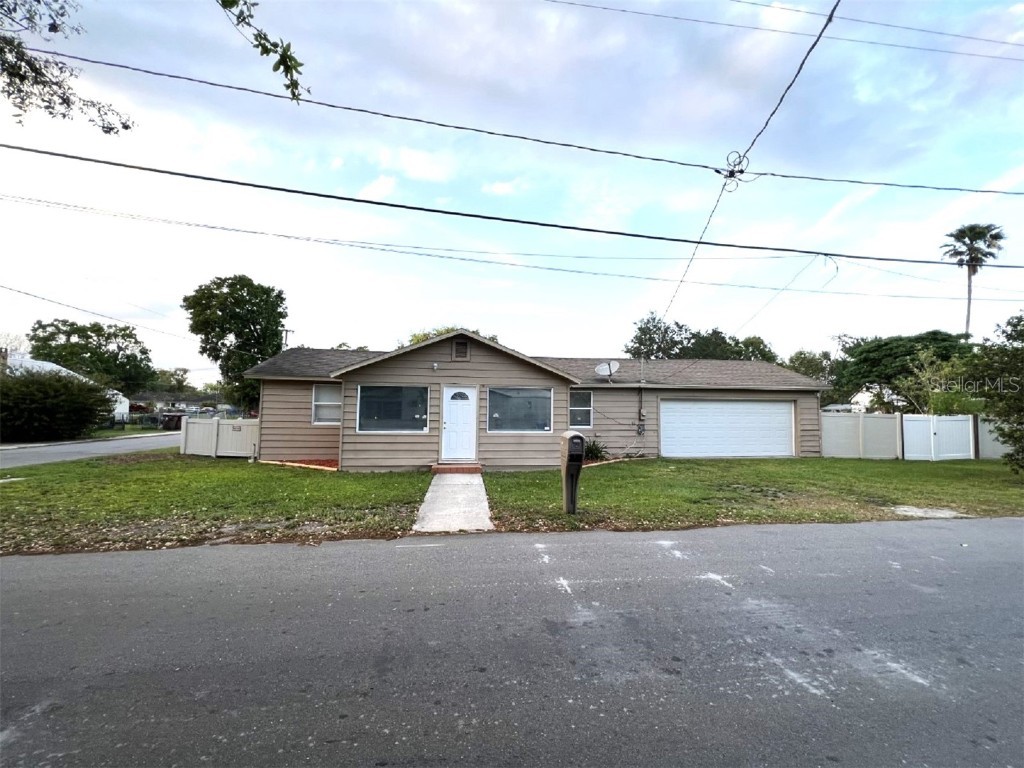211 NW 8th Street Mulberry FL 33860 P4924880 image1