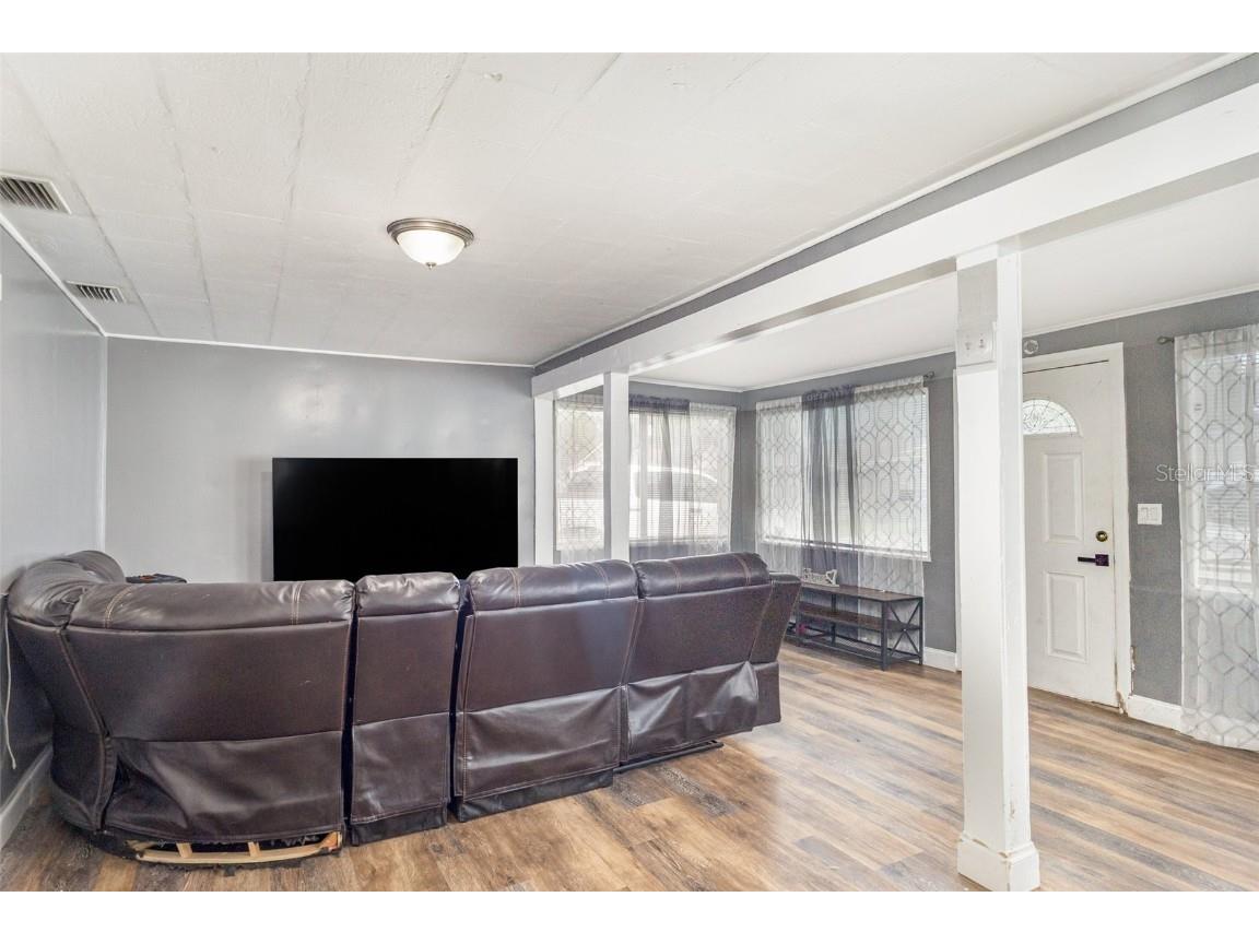 211 NW 8th Street Mulberry FL 33860 TB8427077 image3