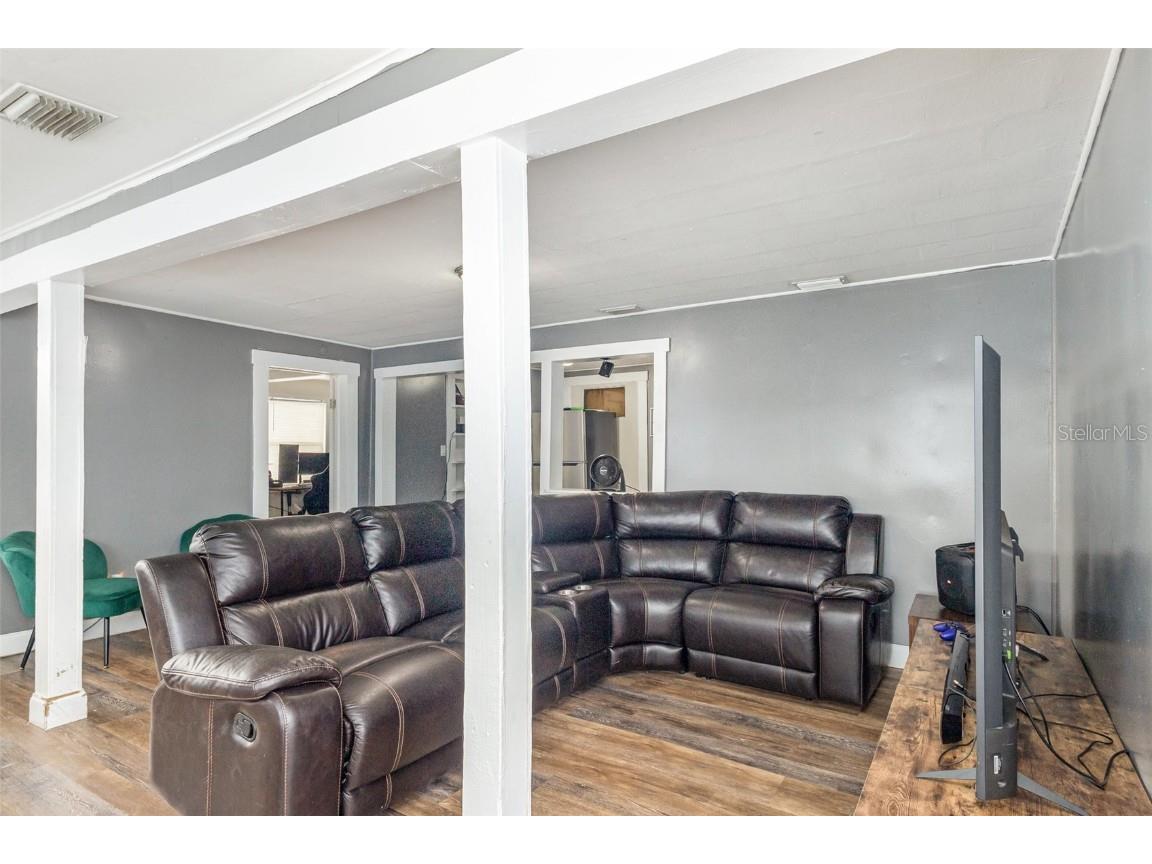 211 NW 8th Street Mulberry FL 33860 TB8427077 image5