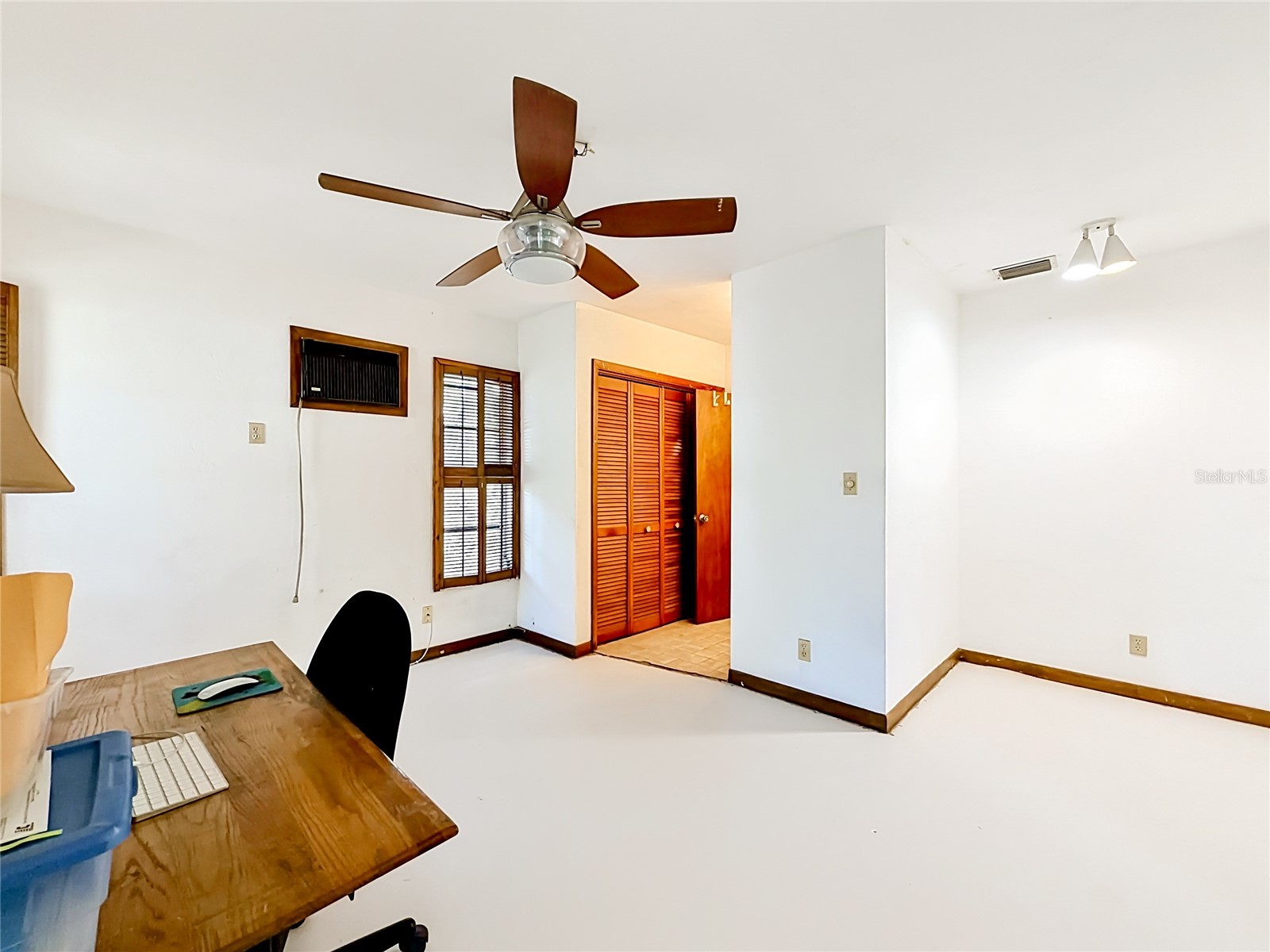 211 NW Monroe Circle N Saint Petersburg FL 33702 TB8504397 image13