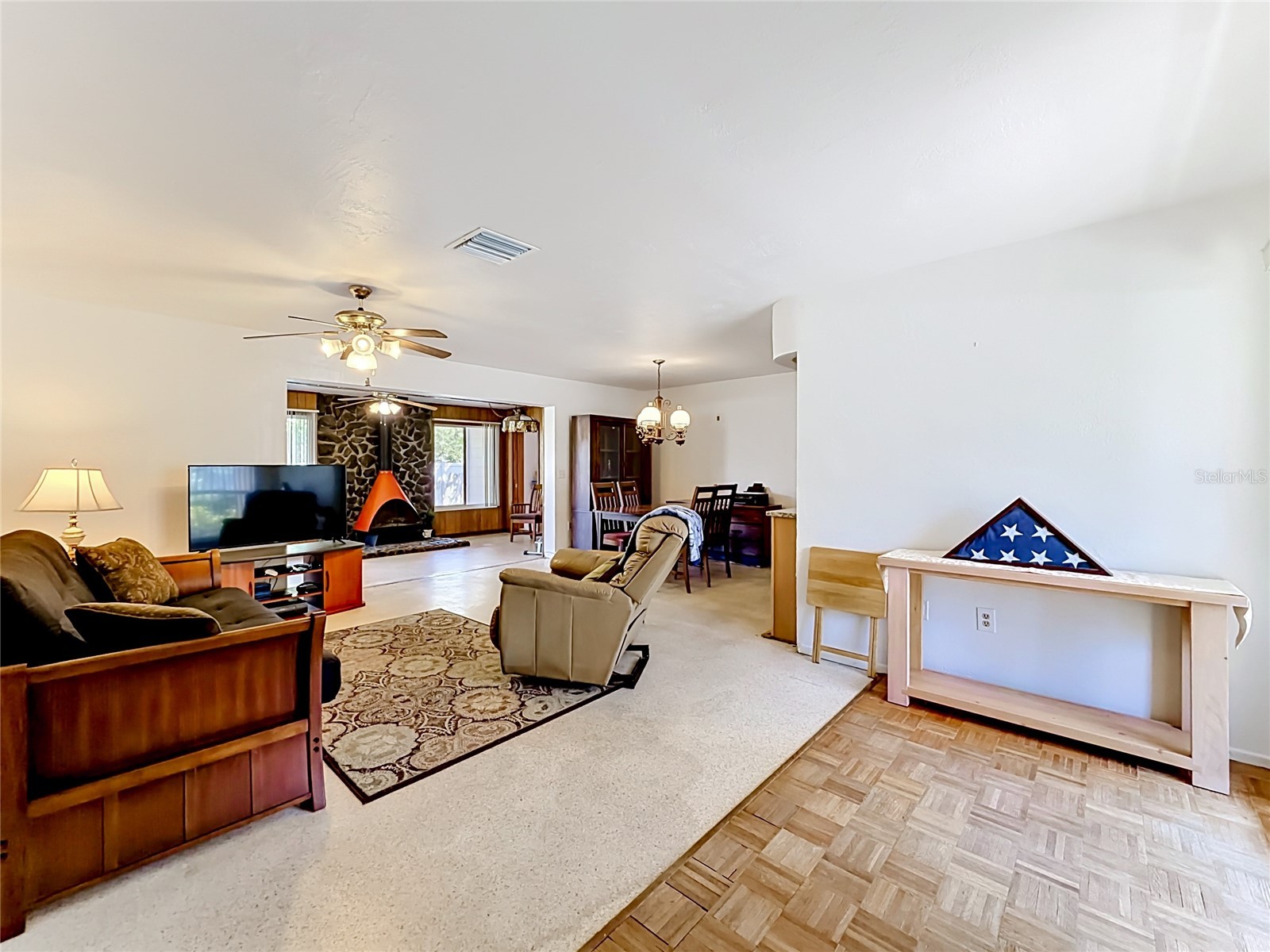 211 NW Monroe Circle N Saint Petersburg FL 33702 TB8504397 image2