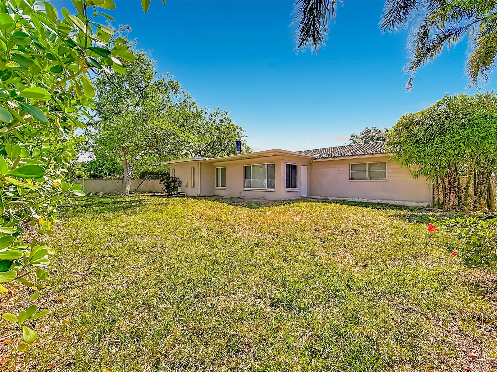 211 NW Monroe Circle N Saint Petersburg FL 33702 TB8504397 image26