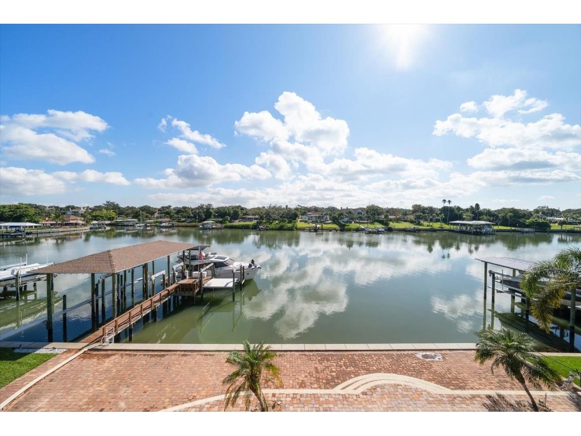 211 Poinciana Lane Largo FL 33770 TB8447033 image32