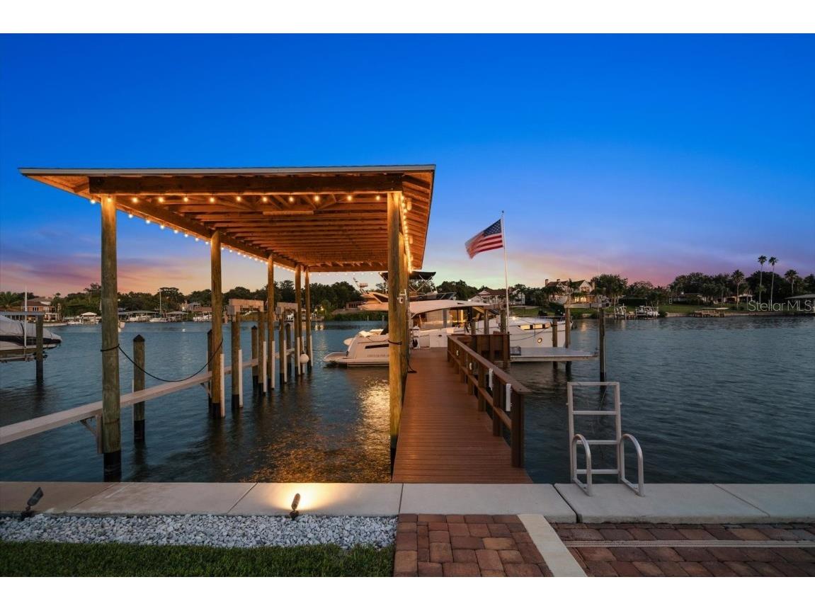 211 Poinciana Lane Largo FL 33770 TB8447033 image4