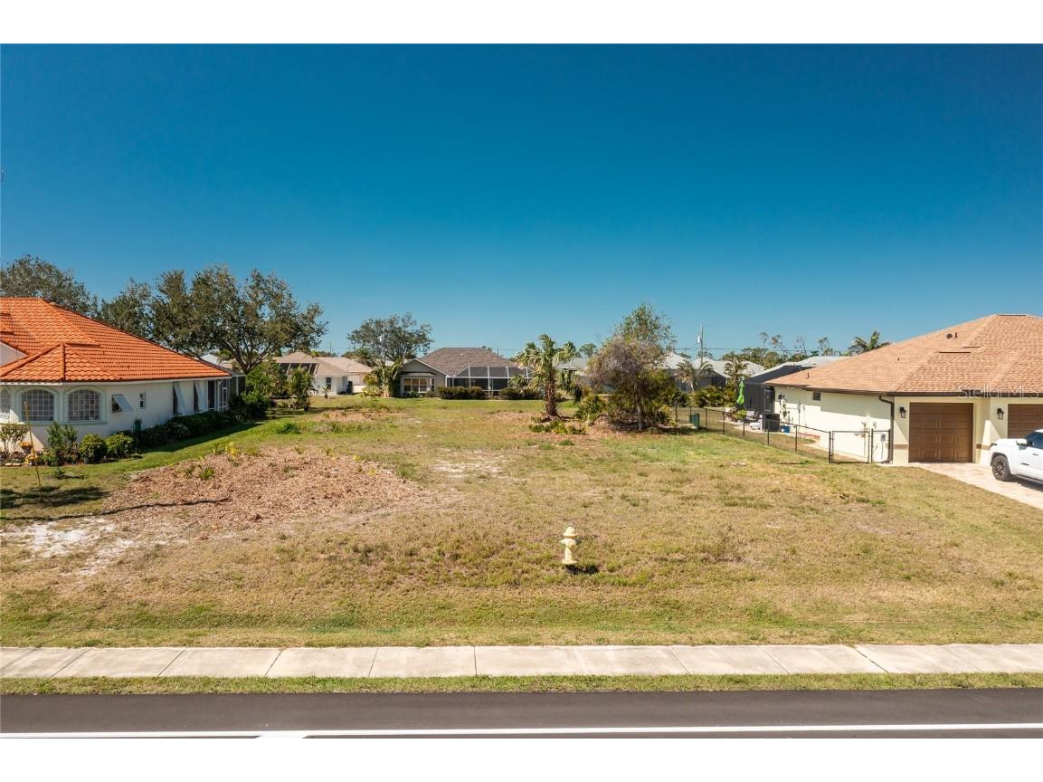 211 Rotonda Boulevard N Rotonda West FL 33947 D6141116 image17