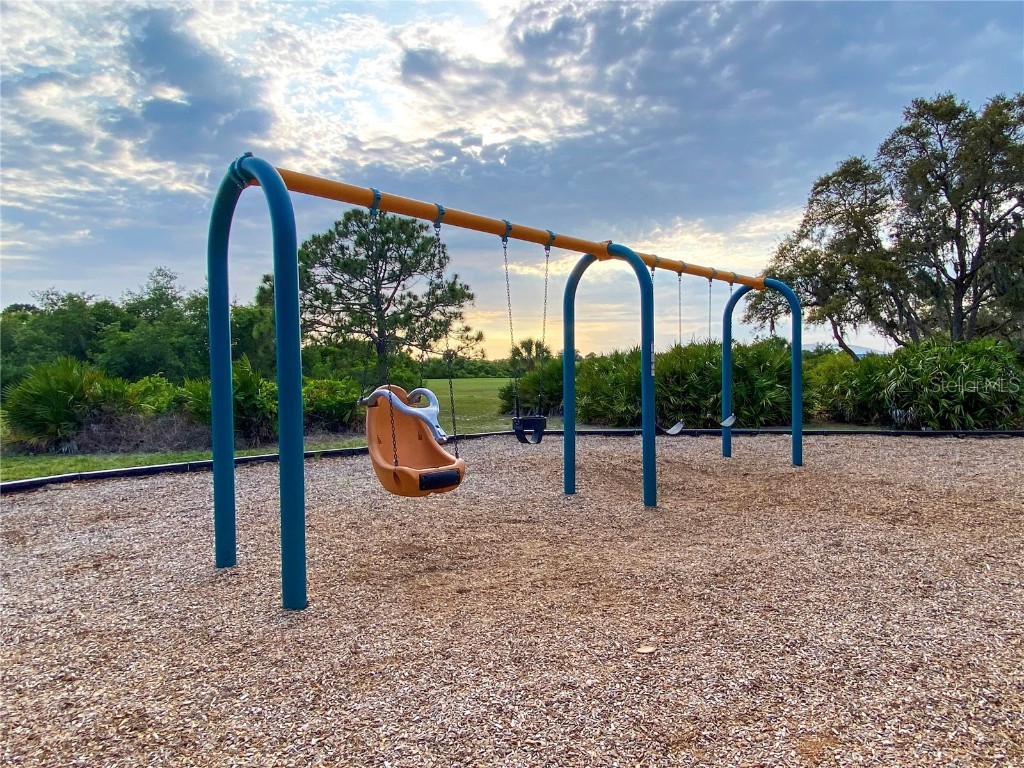 211 Rotonda Boulevard N Rotonda West FL 33947 D6141116 image26