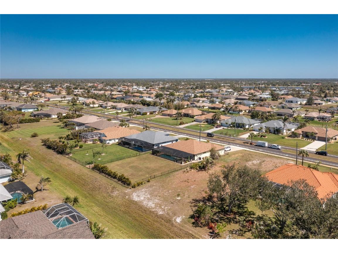 211 Rotonda Boulevard N Rotonda West FL 33947 D6141116 image4