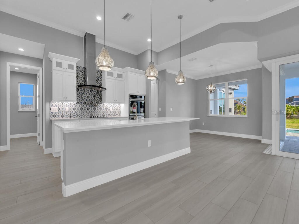 211 Rotonda Boulevard S Rotonda West FL 33947 O6302051 image9