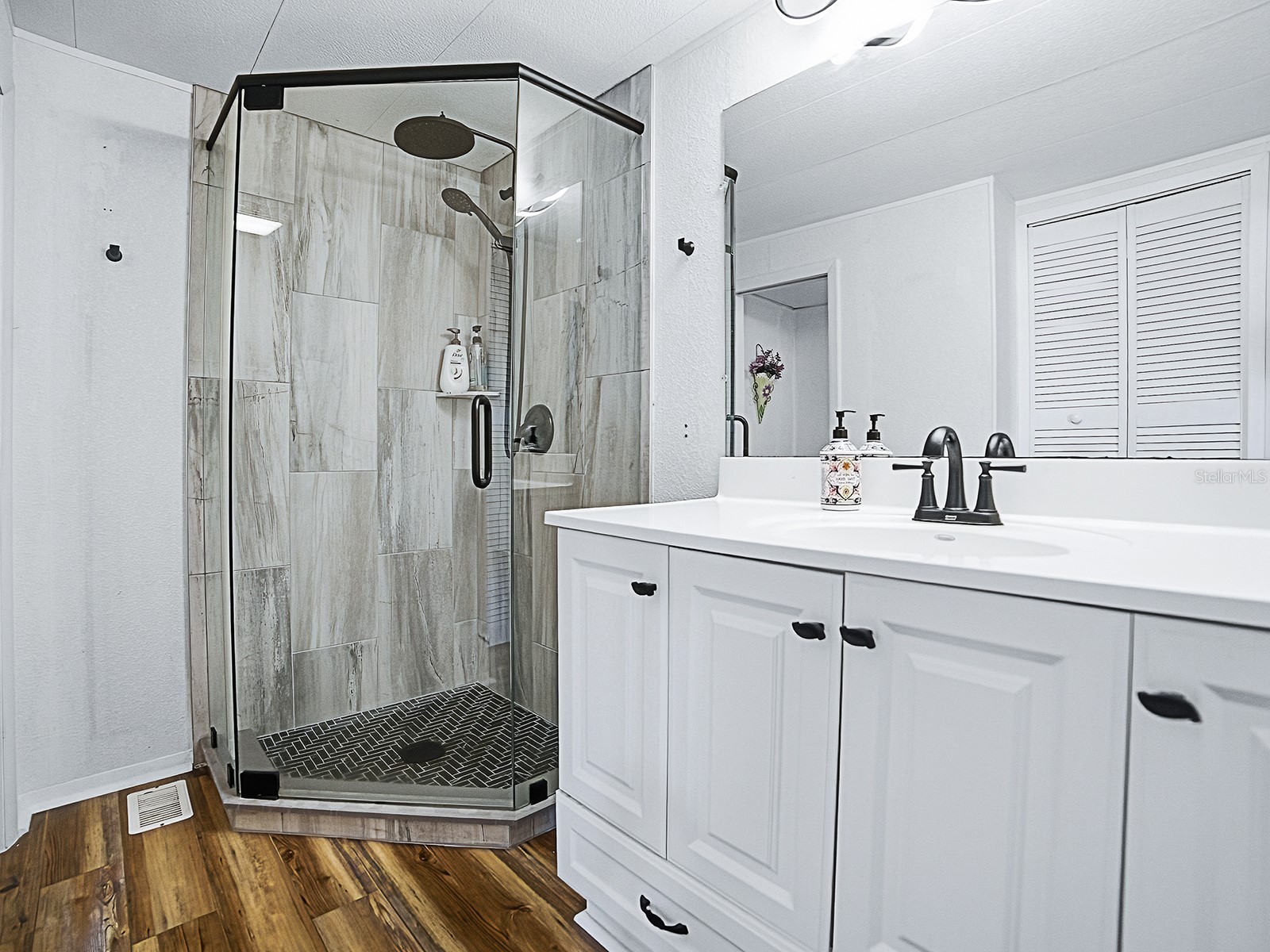 211 Rue De Paresse Tavares FL 32778 - DORA CANAL G5107214 image7