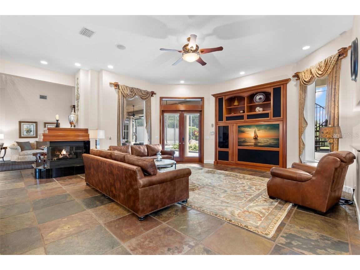 211 Rue Des Chateaux Tarpon Springs FL 34688 - LAKE TARPON TB8428028 image12