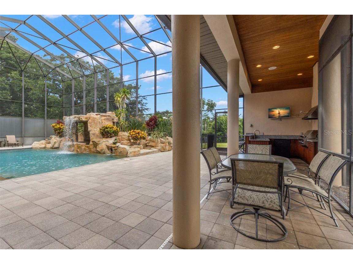 211 Rue Des Chateaux Tarpon Springs FL 34688 - LAKE TARPON TB8428028 image36