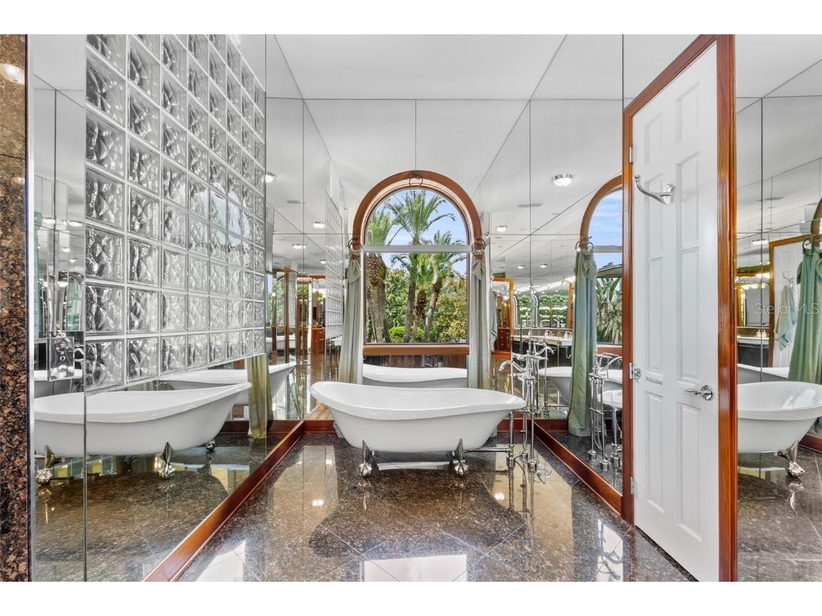 211 Rue Des Chateaux Tarpon Springs FL 34688 - LAKE TARPON TB8428028 image75