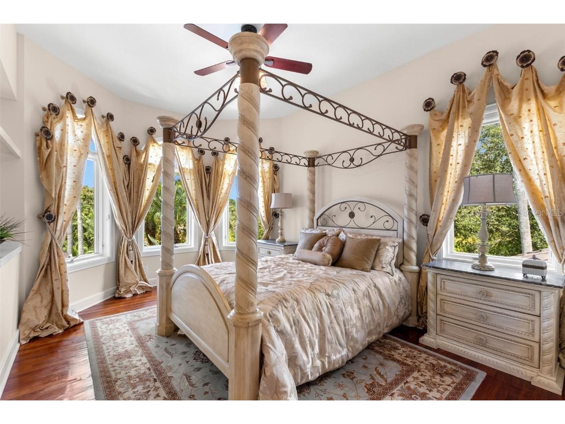 211 Rue Des Chateaux Tarpon Springs FL 34688 - LAKE TARPON TB8428028 image81