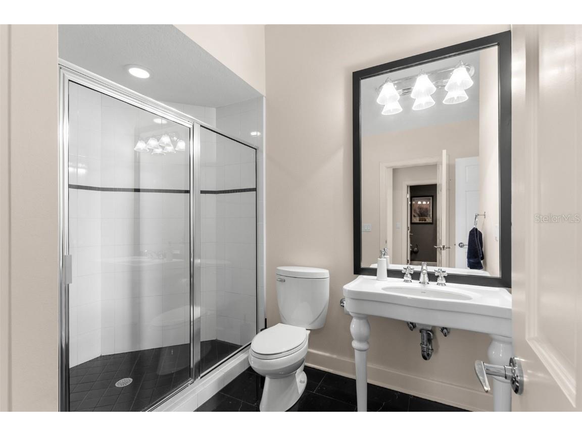 211 Rue Des Chateaux Tarpon Springs FL 34688 - LAKE TARPON TB8428028 image87