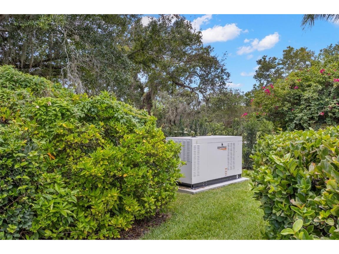 211 Rue Des Chateaux Tarpon Springs FL 34688 - LAKE TARPON TB8428028 image91