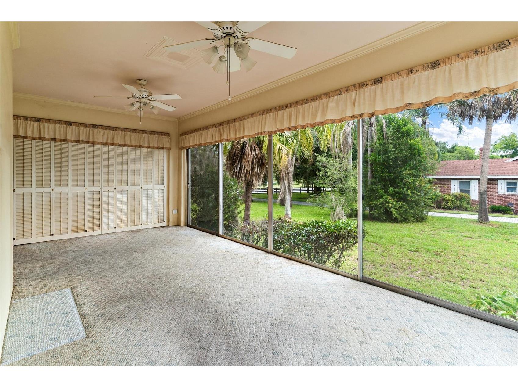 211 S Central Avenue Umatilla FL 32784 - LAKE UMATILLA G5101216 image10
