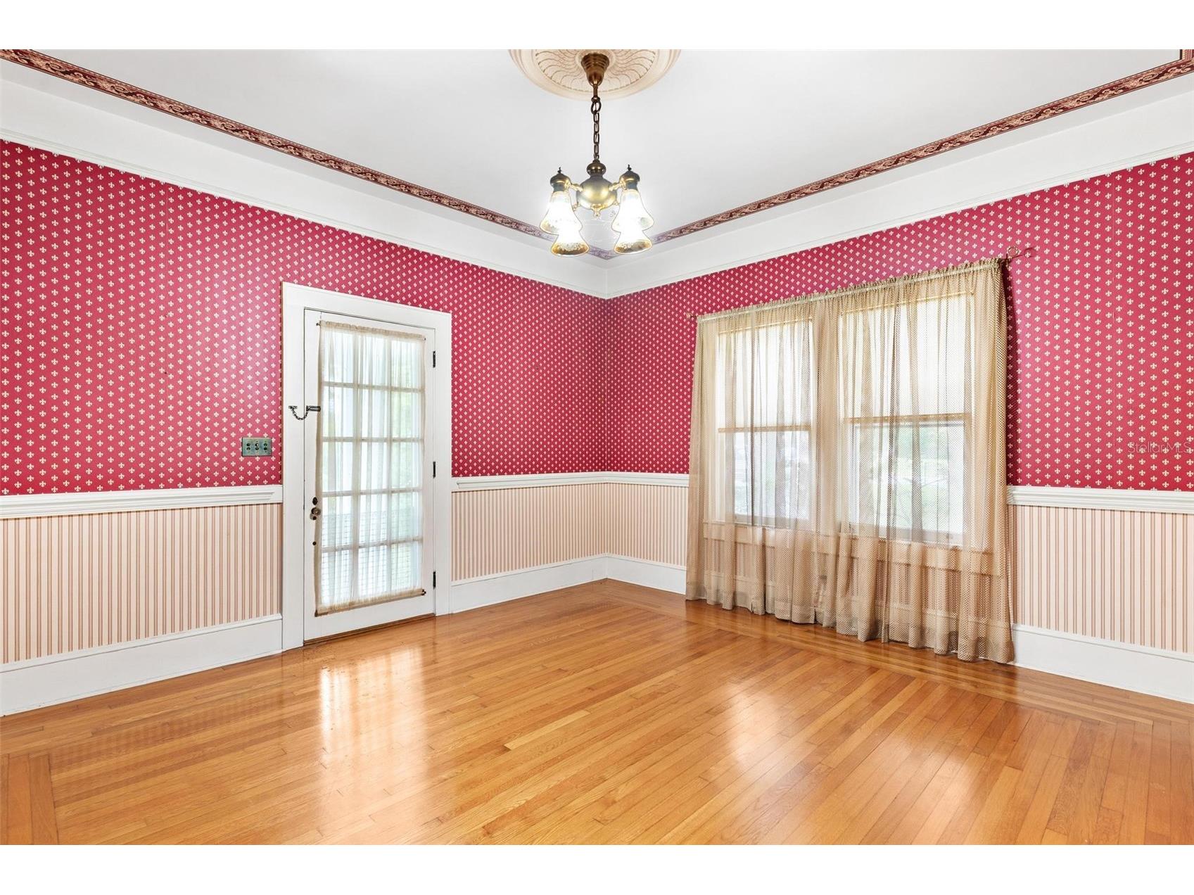 211 S Central Avenue Umatilla FL 32784 - LAKE UMATILLA G5101216 image13