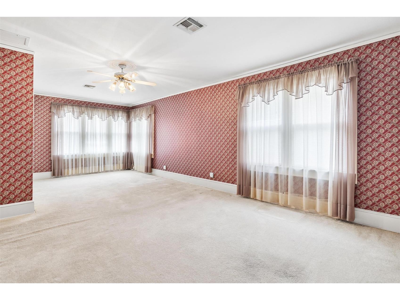 211 S Central Avenue Umatilla FL 32784 - LAKE UMATILLA G5101216 image25