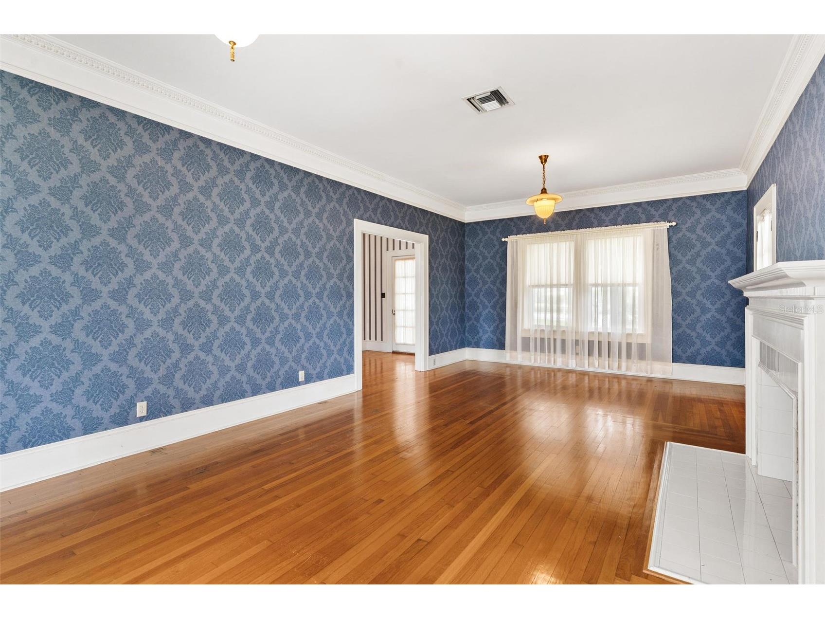 211 S Central Avenue Umatilla FL 32784 - LAKE UMATILLA G5101216 image9