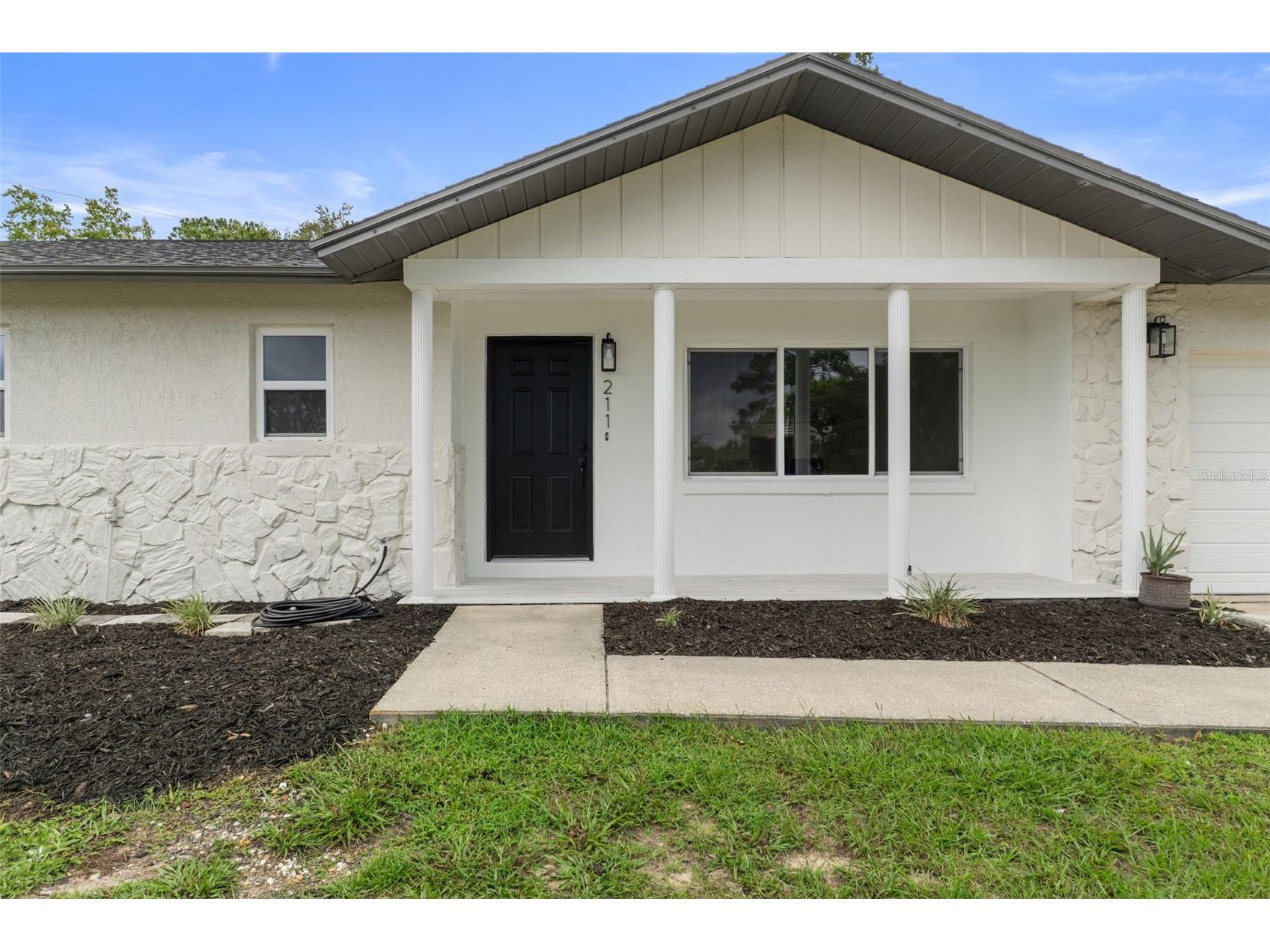 211 S Davis Street Beverly Hills FL 34465 OM729105 image2