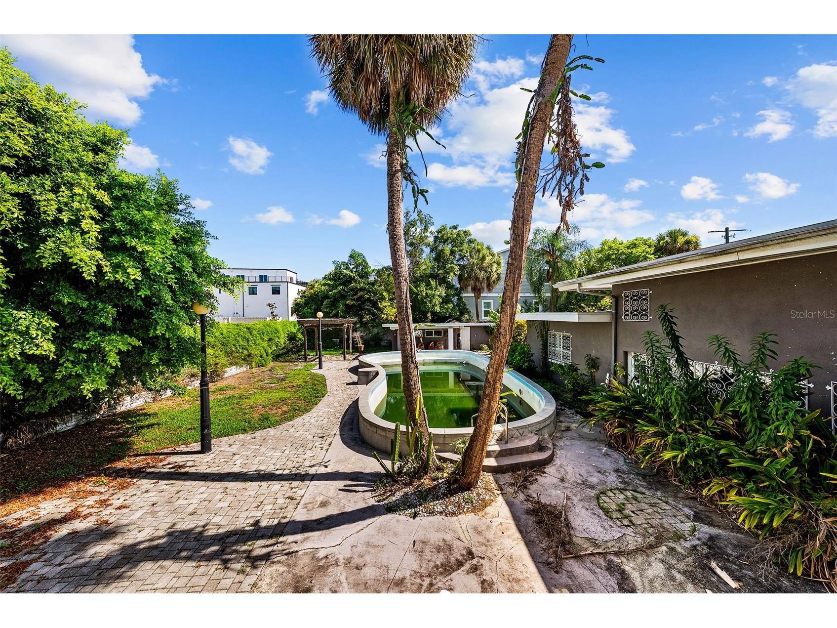211 S Shore Crest Drive Tampa FL 33609 TB8525494 image10