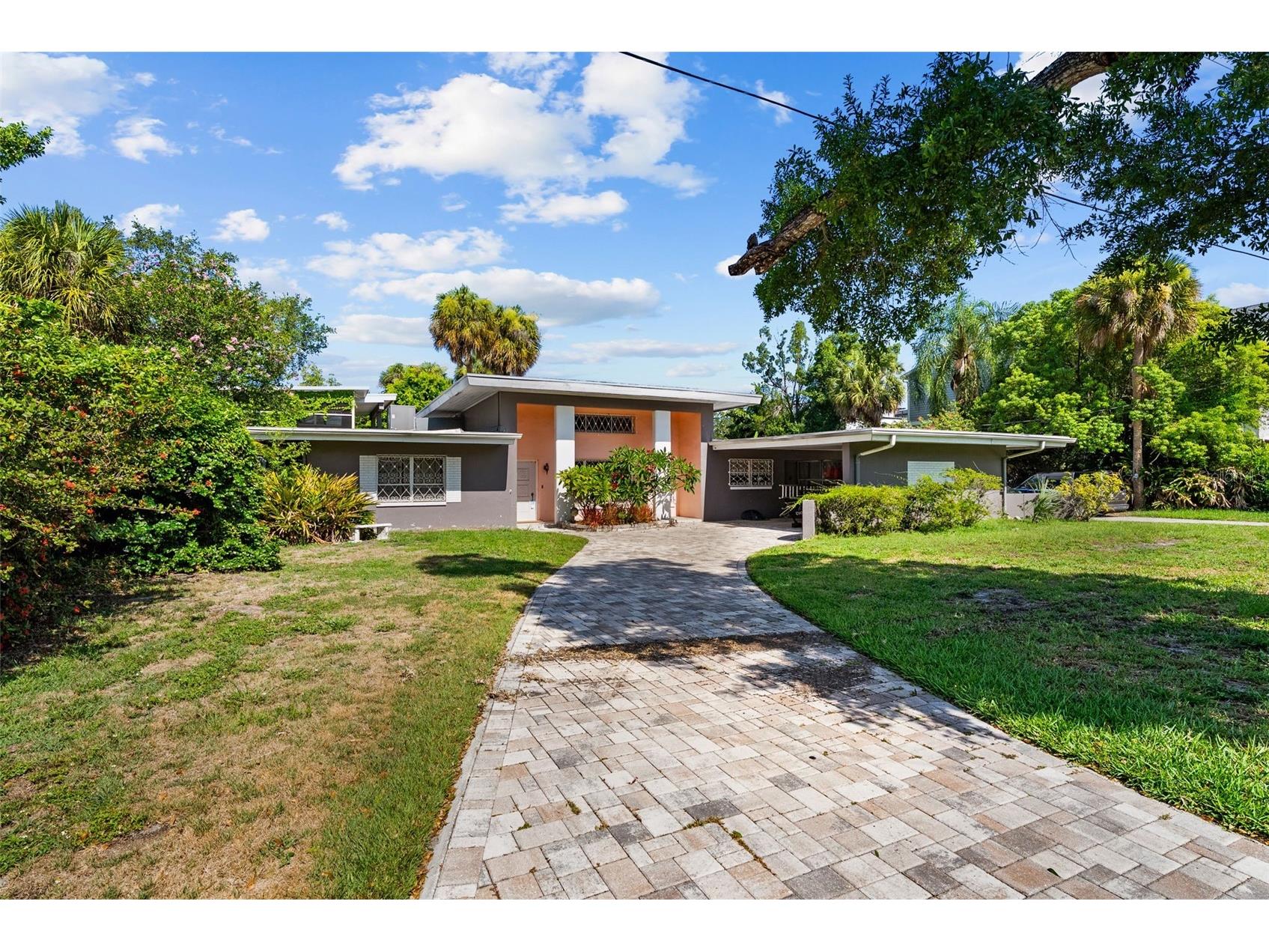 211 S Shore Crest Drive Tampa FL 33609 TB8525535 image1