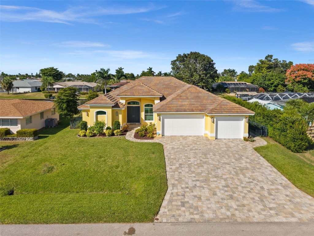 211 SE 37th Lane Cape Coral FL 33904 C7516558 image1