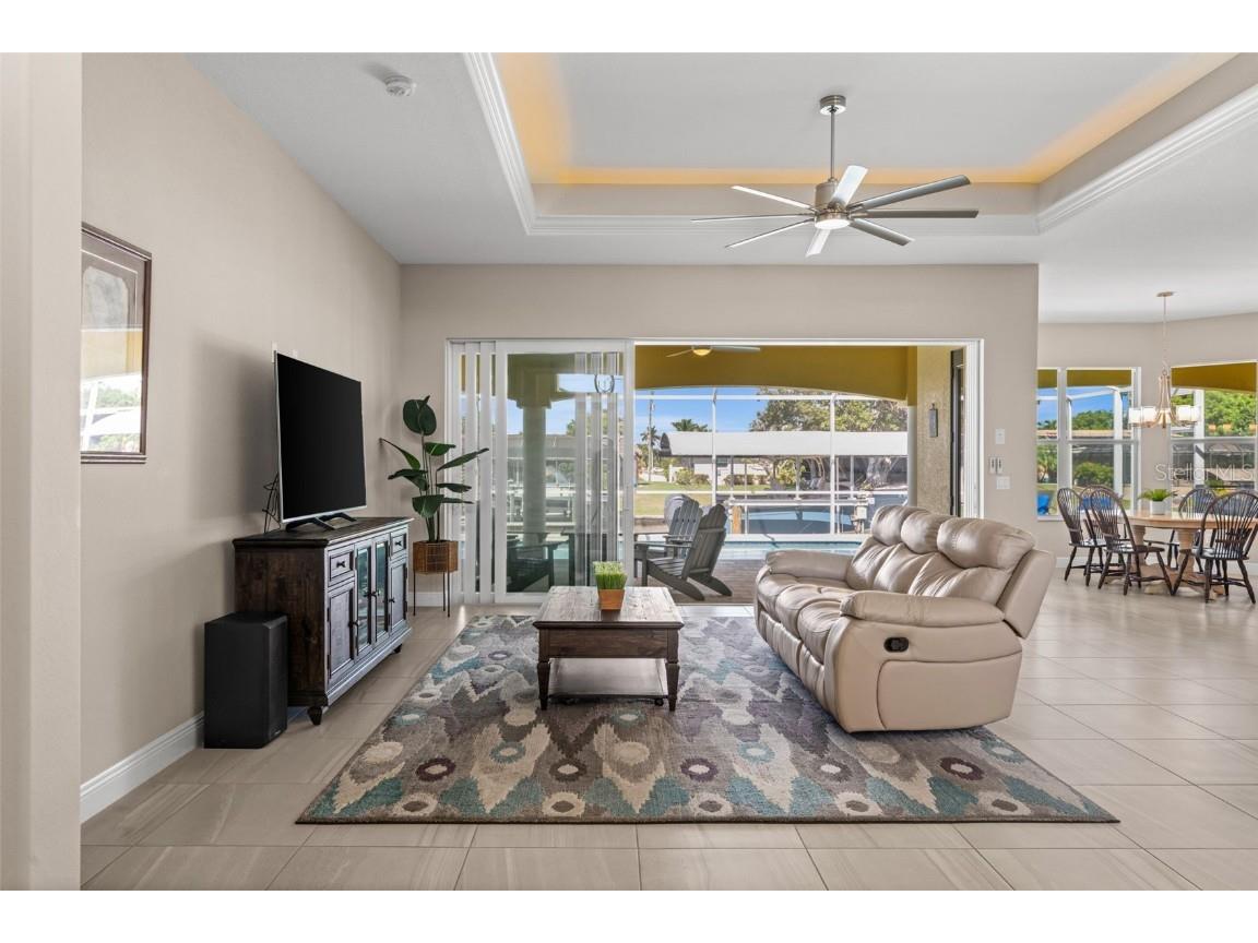 211 SE 37th Lane Cape Coral FL 33904 C7516558 image18