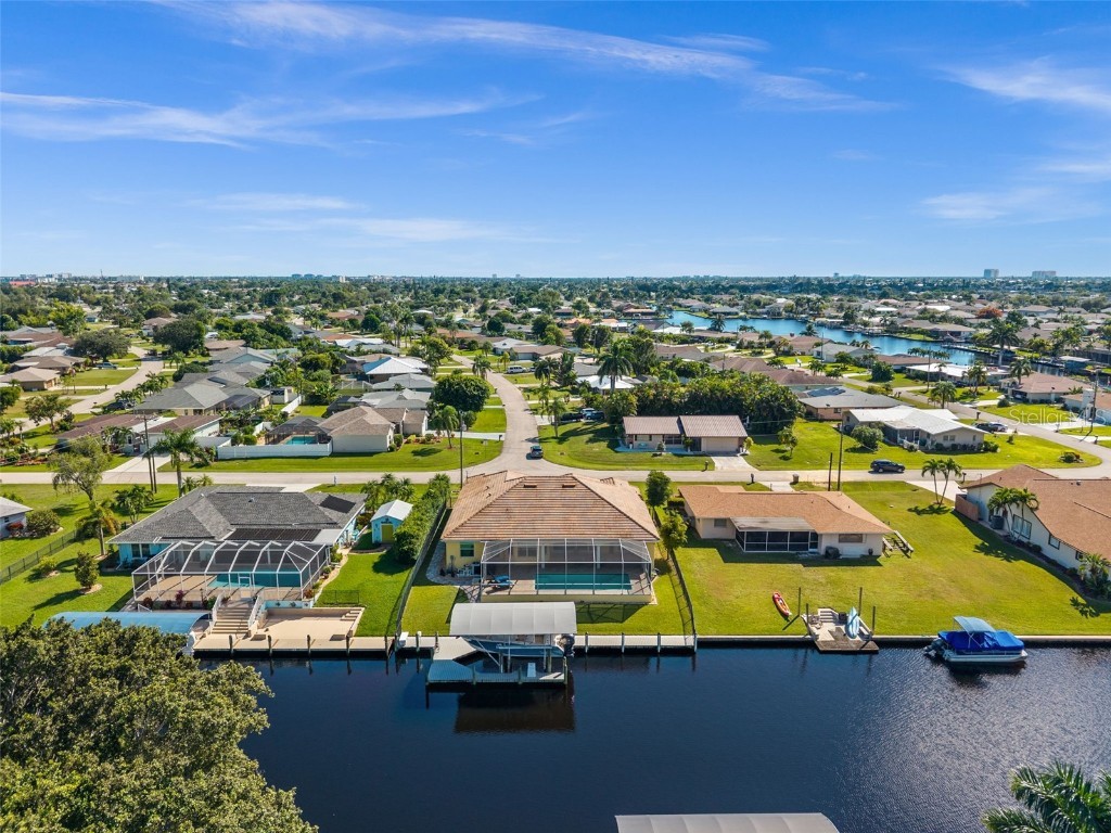 211 SE 37th Lane Cape Coral FL 33904 C7516558 image3