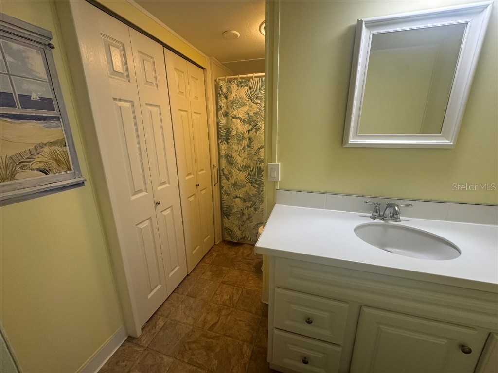 211 Southwinds Drive Sarasota FL 34231 G5096651 image12