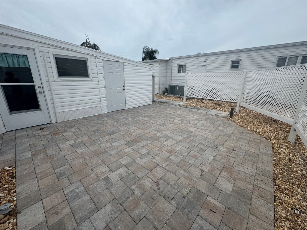 211 Southwinds Drive Sarasota FL 34231 G5096651 image18