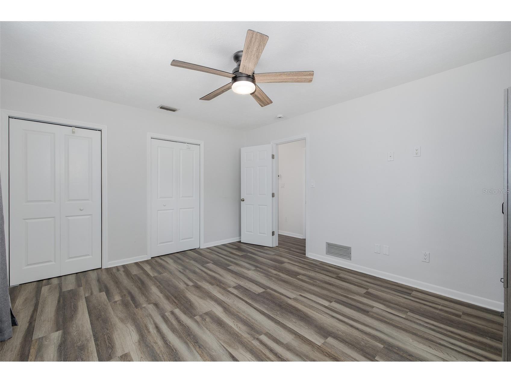 211 Timberlane Drive Palm Harbor FL 34683 TB8518243 image15